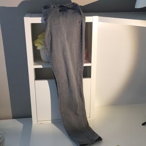 Grey Old Navy jeans - straight fit